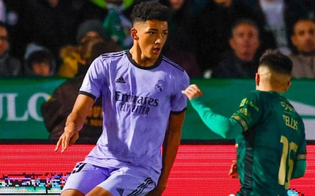 マドリー、下部組織から18歳アルバロ・ロドリゲスの昇格を議論… 中井卓大の同僚でU-20ウルグアイ代表FW