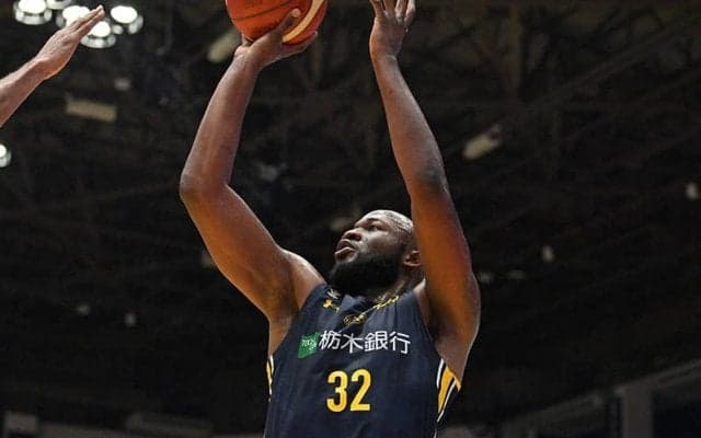 ジュリアン・マブンガが自身のSNSで引退を発表…「またお会いすることを楽しみにしています」