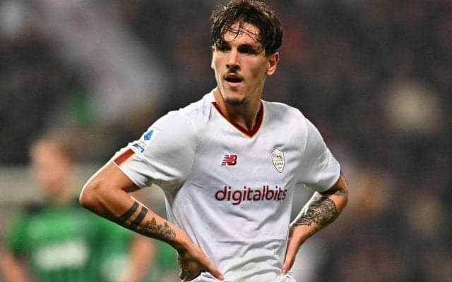 「シャツを着たくないなら…」ローマGMが揉めたザニオーロに言及、契約交渉どころではなかったと告白「対処するのが難しかった」