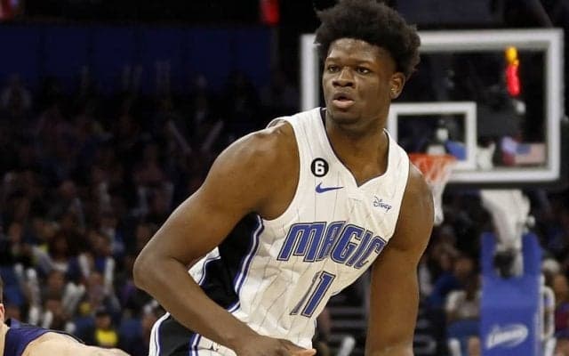 ラスをトレードしたレイカーズ、トレード期限日にはベバリーらを放出してバンバらを獲得