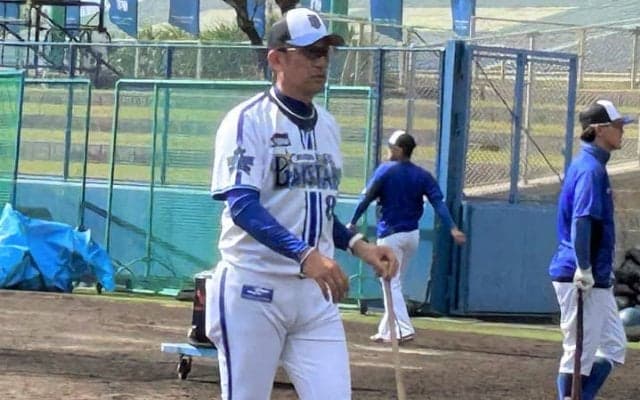 DeNAに伝説の「１０代バッテリー」誕生の予感、三浦監督の仕掛けは吉と出るか？