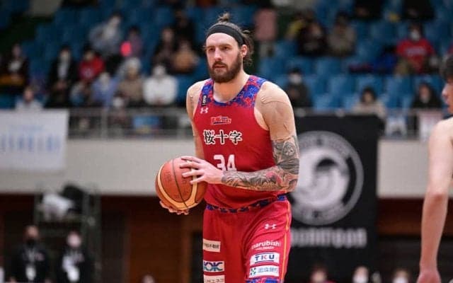 B2西地区3位の熊本ヴォルターズに痛手…大黒柱のベンジャミン・ローソンが右内転筋肉離れ
