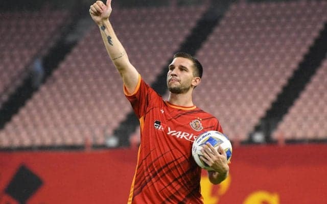 ドーピング違反で4年間活動停止の名古屋FWシュヴィルツォクが母国の古巣に半年契約で加入、1年間の延長OP付き