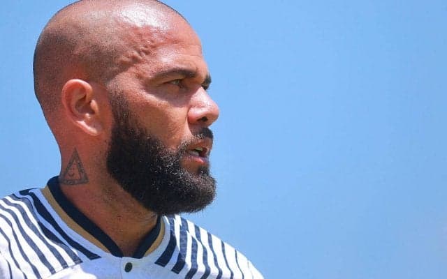 性的暴行疑惑のダニエウ・アウベス、被害者の体内からDNAが検出される