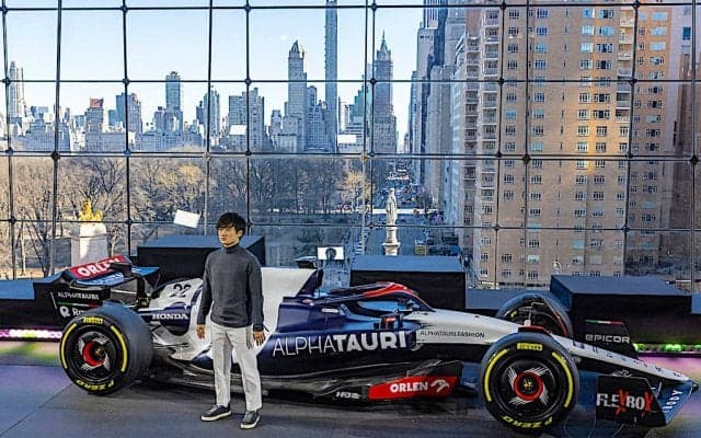 【F1】「今季は最高の走りを見せる」と角田裕毅　アルファタウリがNYファッション・ウィークで2023年の新車発表
