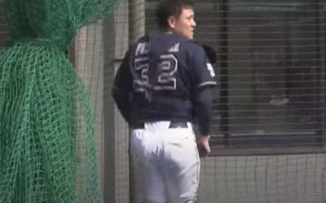 寝そべり→1回転して50ｍ大遠投　走者も唖然…オリ2年目の爆肩は「格が違う」