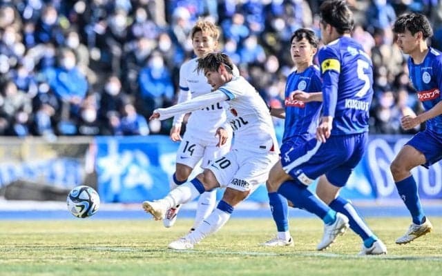 鹿島が水戸に0-2で完敗！ 開幕戦を想定した主力で挑むも得点遠く…途中交代選手が流れを変えられず、試合中にも観客席から野次が飛ぶ