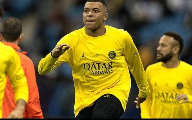 PSGに朗報！　チーム練習復帰のムバッペがバイエルン戦出場へ