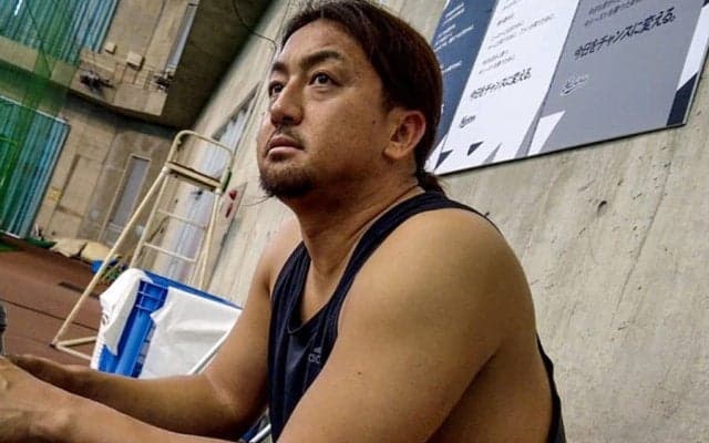 早朝に250kgスクワット　剛腕のトレーニングにファン衝撃「バケモン」「これぞプロ」
