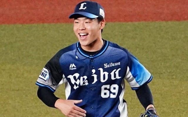 新人王も絶叫「やば、危ない！」　読めぬ軌道…揺れる“魔球”は「想像以上にやばい」