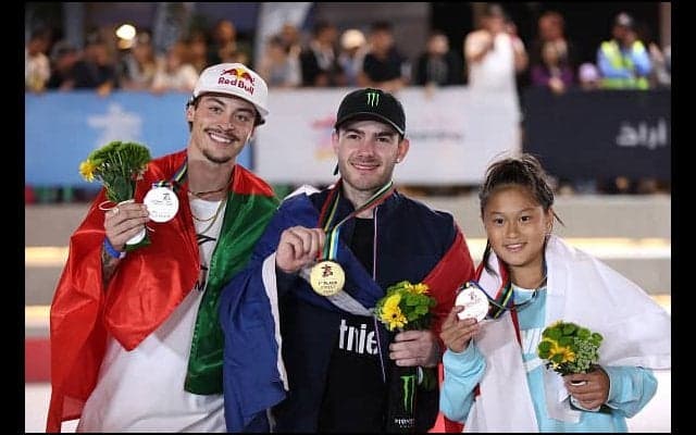 「スケートボード・ストリート世界選手権2022」男子は弱冠12歳の小野寺吟雲が、女子は東京五輪金メダリストの西矢椛が共に3位入賞で日本人最高位