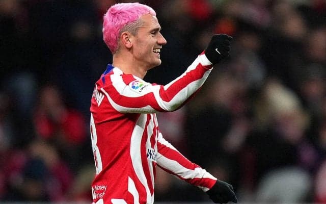 アトレティコのグリーズマンが紳士的対応、負傷者に寄り添い気遣い見せる「素晴らしい姿勢！」