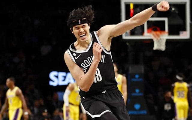 【NBA】渡邊雄太がレプリカ・ジャージー売上ランキングで首位　ネッツもチーム・トップに