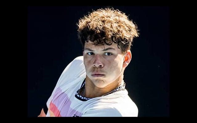 20歳シェルトン 完敗で初戦敗退
