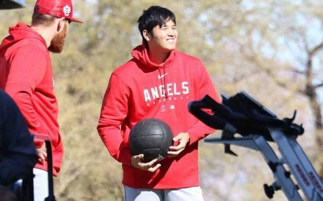 【MLB】大谷翔平は「グレートだった」　キャンプ初日37球を捕手絶賛「スプリット素晴らしい」