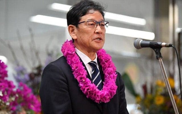 宮崎入りの侍J栗山監督、メンバーに自信「世界に散らばっている選手が集まった」