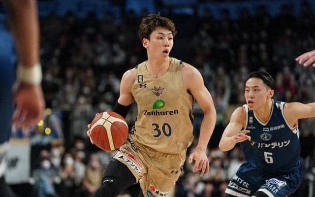 高確率で3ポイントを射抜いた今村佳太…「会場の熱気や歓喜が勝利を手繰り寄せた」