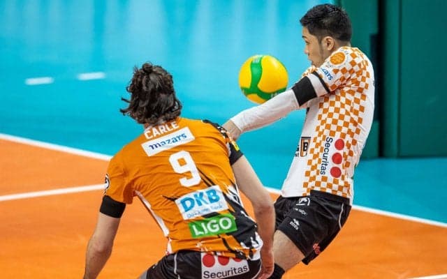 井手智のベルリン　プレーオフに勝利しチャンピオンズリーグベスト8進出