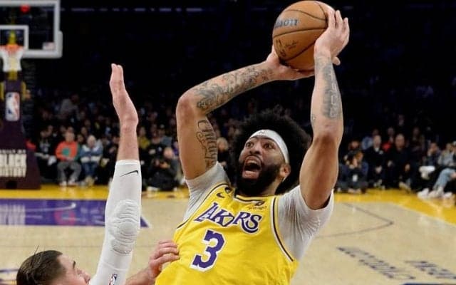 レイカーズがホームでペリカンズに快勝…八村はベンチスタートで4得点4リバウンド