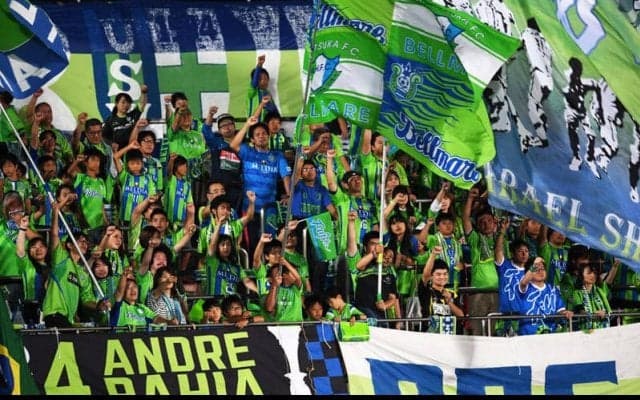 湘南、年代別日本代表歴持つ育成組織出身FW石井久継の来季昇格と今季の二種登録を発表