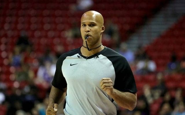 セレブリティゲームでジェファーソンがサプライズ…解説席から突如として審判に参加