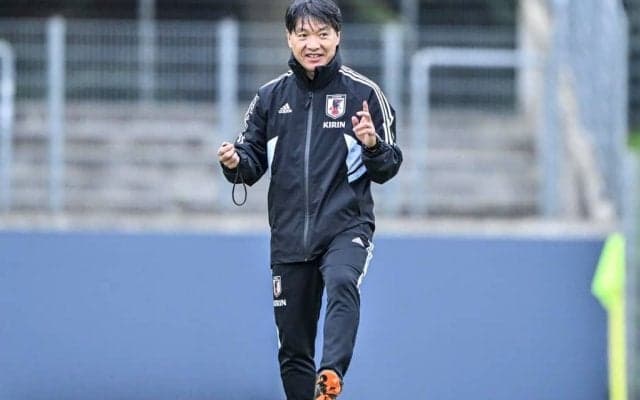 「とんでもない高校生だな」現役の高校2年生がJ2開幕戦で「2ゴール」決める！ 前日本代表コーチの抜擢に応え、後半途中出場で得点重ねる！