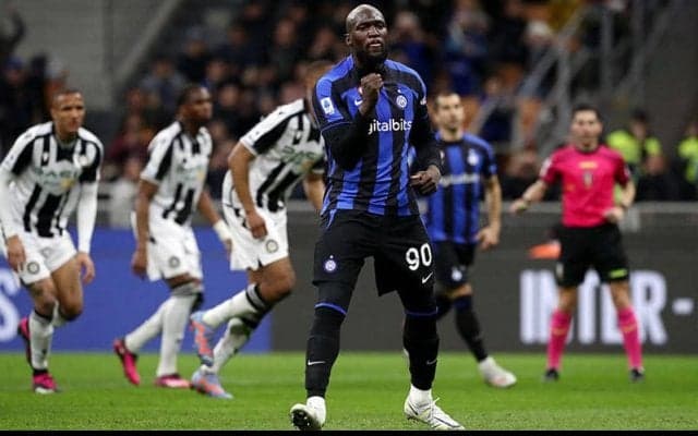 昨年10月以来の公式戦弾、ルカクの蹴り直しPKなどでインテルがウディネーゼに勝利《セリエA》