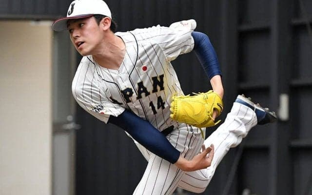 ダルビッシュが佐々木朗希を絶賛　投球練習見守り「球速いしフォークもスライダーも…」