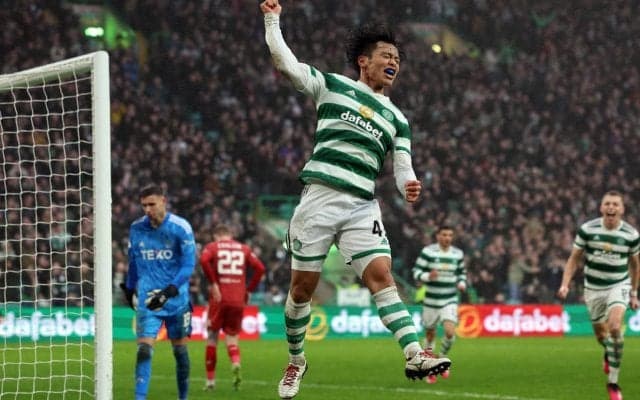 「一流のサッカー選手になることを望んでいる」2ゴールの旗手怜央をポステコグルー監督が称える