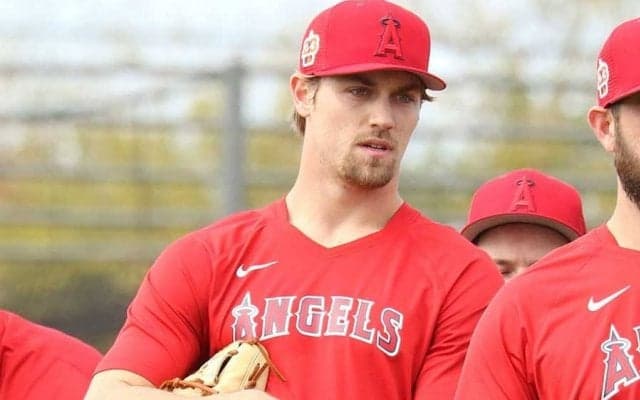 【MLB】“巨大な手”と極太の腕は「化け物やん」　170キロ剛腕の肉体は「とんでもない」