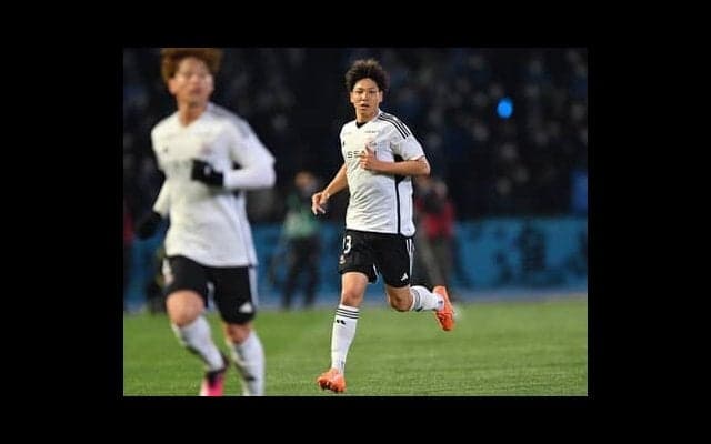 横浜Ｆ・マリノス開幕戦勝利の陰の立役者は角田涼太朗。希少な「右SBもできる左利きCB」は要注目