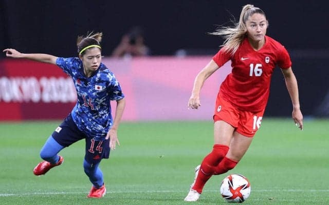 「恋に落ちた」「キュートだね」東京五輪金メダリストが被股抜き後にユニークな切り返し、好感集める「このメンタリティがサッカーに必要」