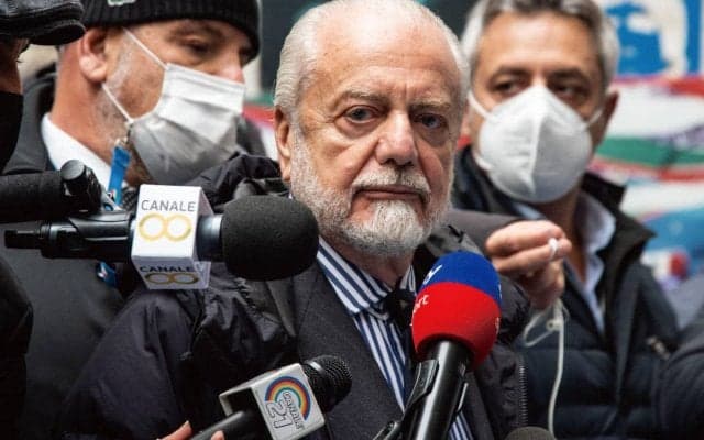 「契約の維持は…」ナポリ会長、ビッグクラブ関心のオシムヘン&クヴァラに言及