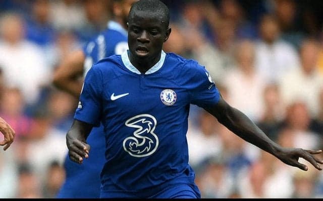 戦列復帰近づくカンテは契約延長にも迫る？