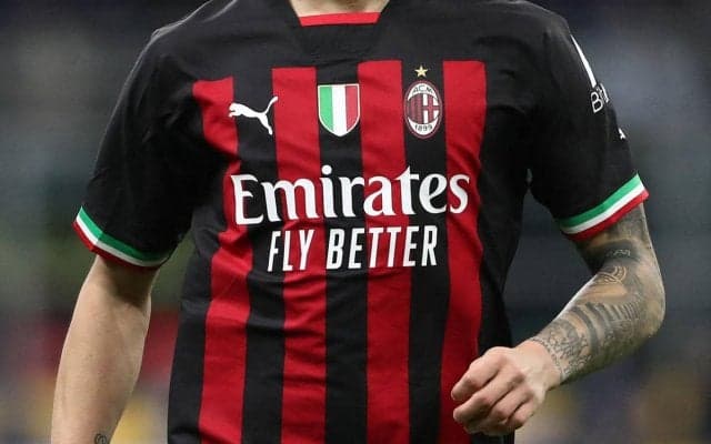 「とっても素敵」「ゴージャスだ」ミランがフランスのブランド「KOCHÉ」とコラボした新ユニフォーム発表！今週末にお披露目「芸術的だ」