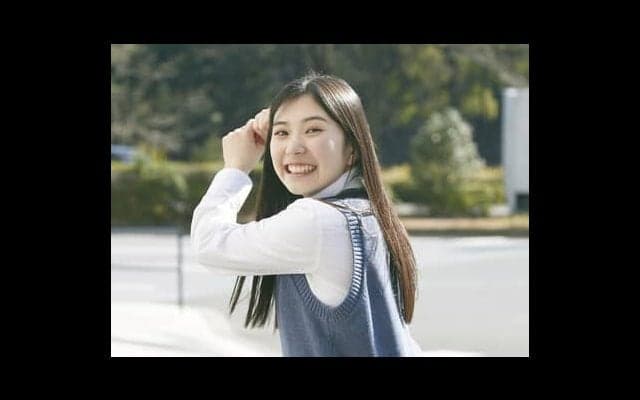 父は元阪神の名手。センバツ応援イメージキャラクター・久慈愛（17歳）が明かす父の教えと素顔「阪神が負けた日は注意が必要です（笑）」