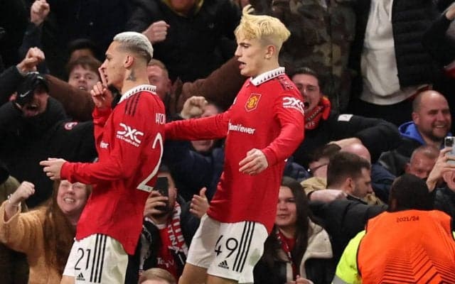 「明らかにペドリを馬鹿にしている」ユナイテッド18歳のSNS投稿にバルセロナのファンが強い怒り「非常に悪趣味」