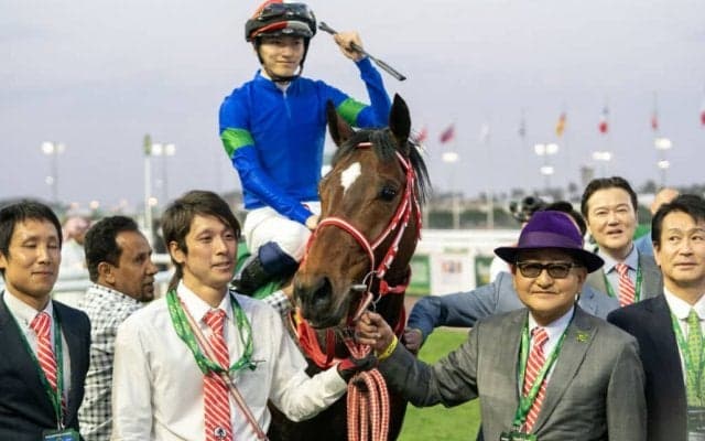 【1351ターフS】矢作師「出来れば逃げたいということでジョッキーと一致」バスラットレオンが逃げ切りV