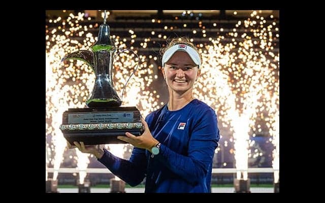  クレチコバが優勝 シフィオンテク撃破 