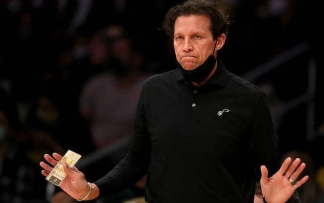 球宴明けの初戦でキャブズを下したホークス、新たな指揮官としてスナイダーと契約間近