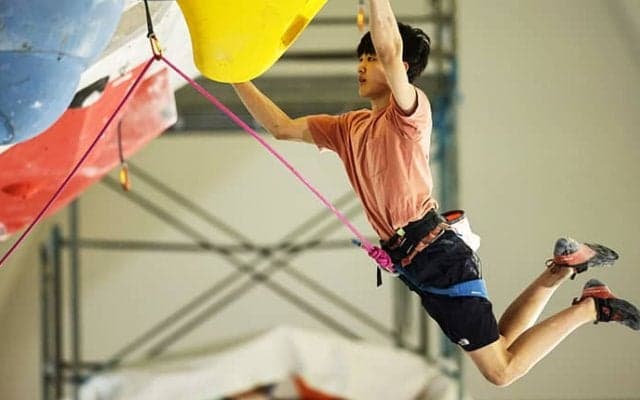 安楽が首位キープ　楢崎兄弟、緒方は準決勝敗退【リードジャパンカップ2023】