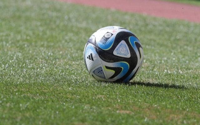 「目も当てられない」「何がしたかった？」Jリーグで生まれたオウンゴールが世界中で話題に、八百長が疑れる事態に…