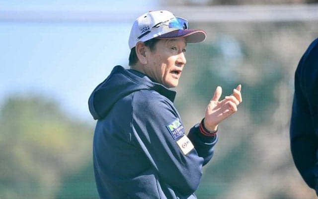 栗山監督、鈴木誠也を心配　侍合流迫るも…WBC不透明に「大事がないことだけを」