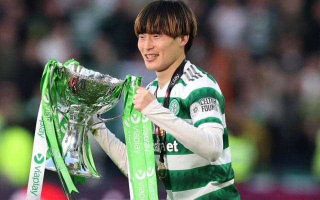 ファンも驚愕、2ゴールの古橋亨梧のフェアプレーが話題…GKに倒されるもPKなしをアピール