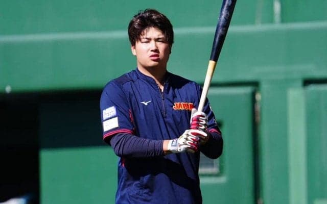 村上宗隆の自覚…大谷翔平が「すんなり入れる空気を」　念願の初対面は「楽しみです」