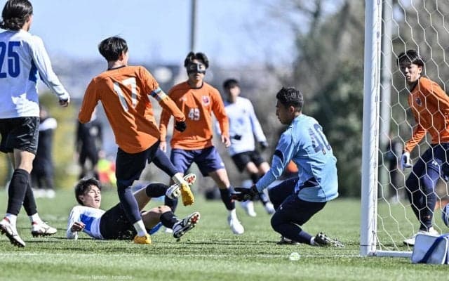 川崎のドリブラー名願斗哉が「左SBで先発」＆「ゴール」で出場アピール！ 終盤に足をつりかけるも、「一番若いんで、足をつって寝転んでられない」とフル出場