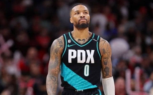 1試合70得点以上を挙げた8人目の選手となったリラード…NBA選手たちの反応は？