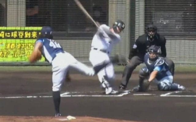 “最強右腕”爆誕「ゴツくなった？」　元相棒も手玉…急落魔球が「すげー曲がってる」