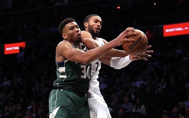 第4Qで主導権を奪われたネッツがバックスに敗戦…渡邊はベンチ入りも出場はかなわず