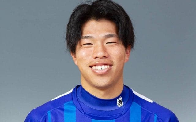 「奥様綺麗すぎる」水戸DF長井一真が入籍を発表！「最高のパートナーです！」、 婚姻届提出時にはクラブ社長に偶然遭遇の奇跡